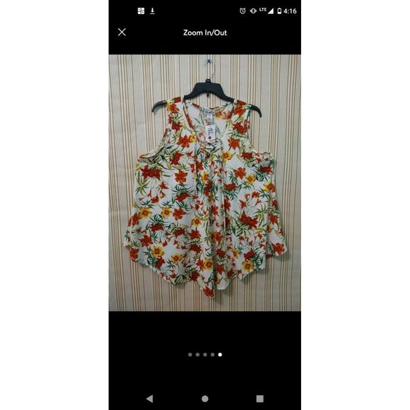 Beautiful Plus Size Long Length Floral Blouse Size 3X with front v neck ties - Picture 10 of 10